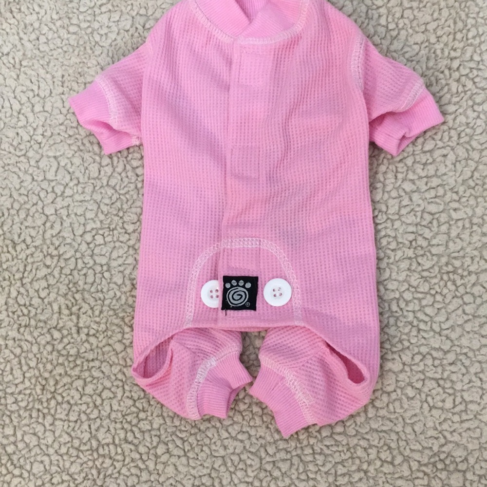 PETRAGEOUS DESIGNS Puppy pajamas. Size XS, The color is Princess Pink.